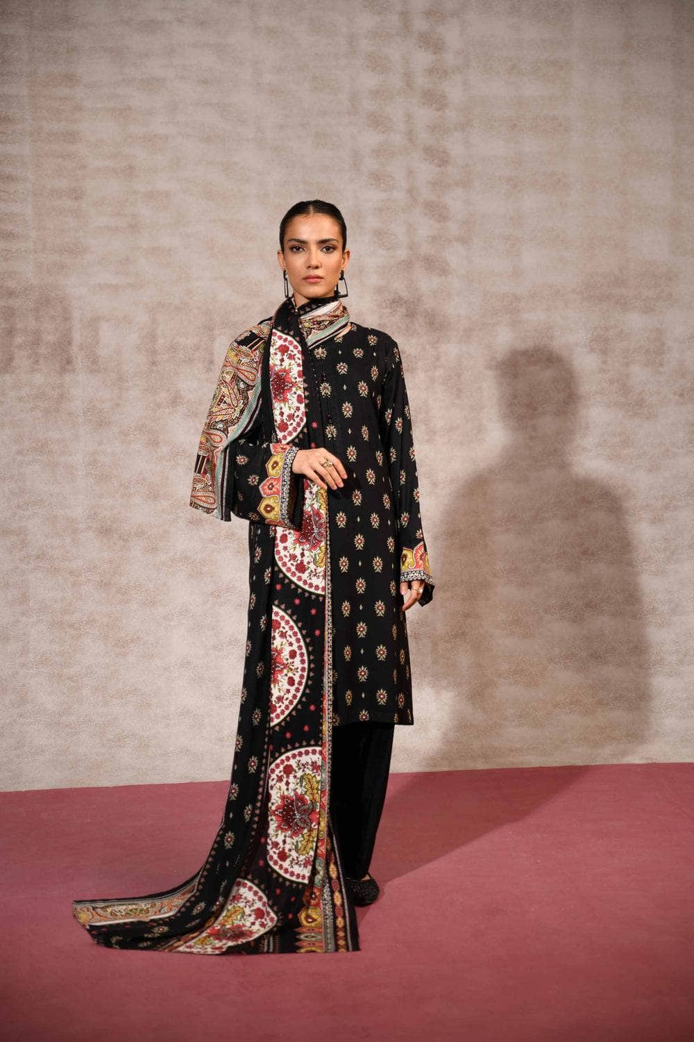 img_nishat_linen_awwal_boutique