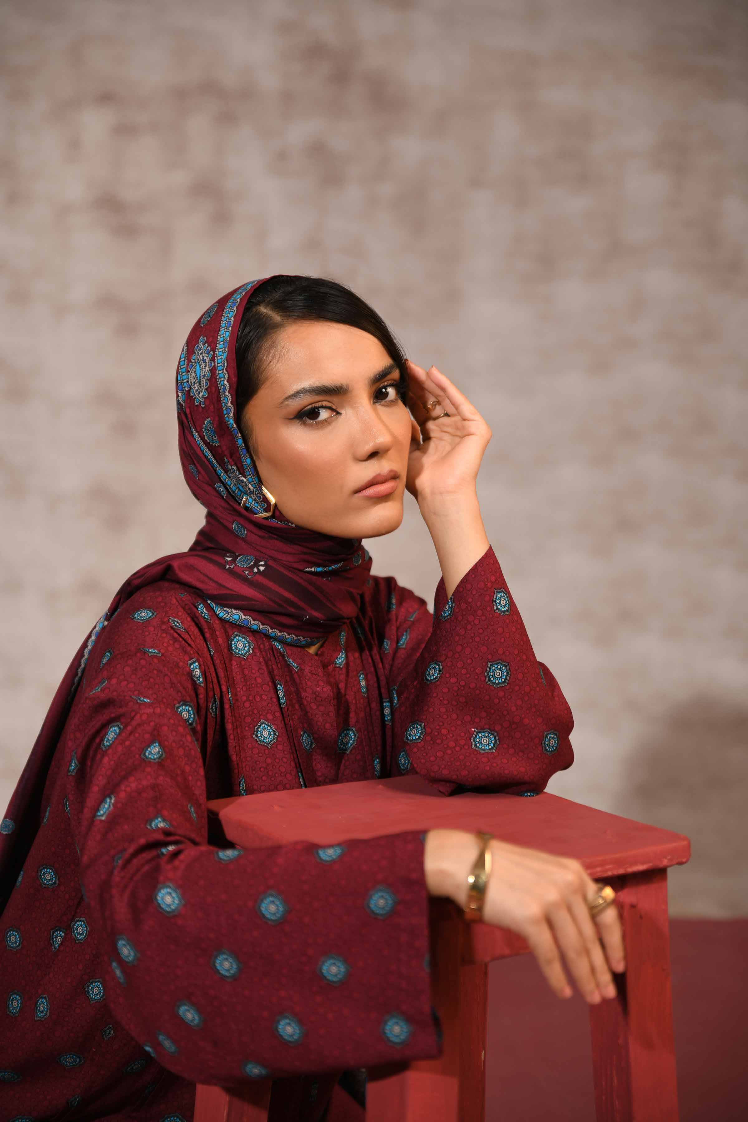 img_nishat_linen_awwal_boutique