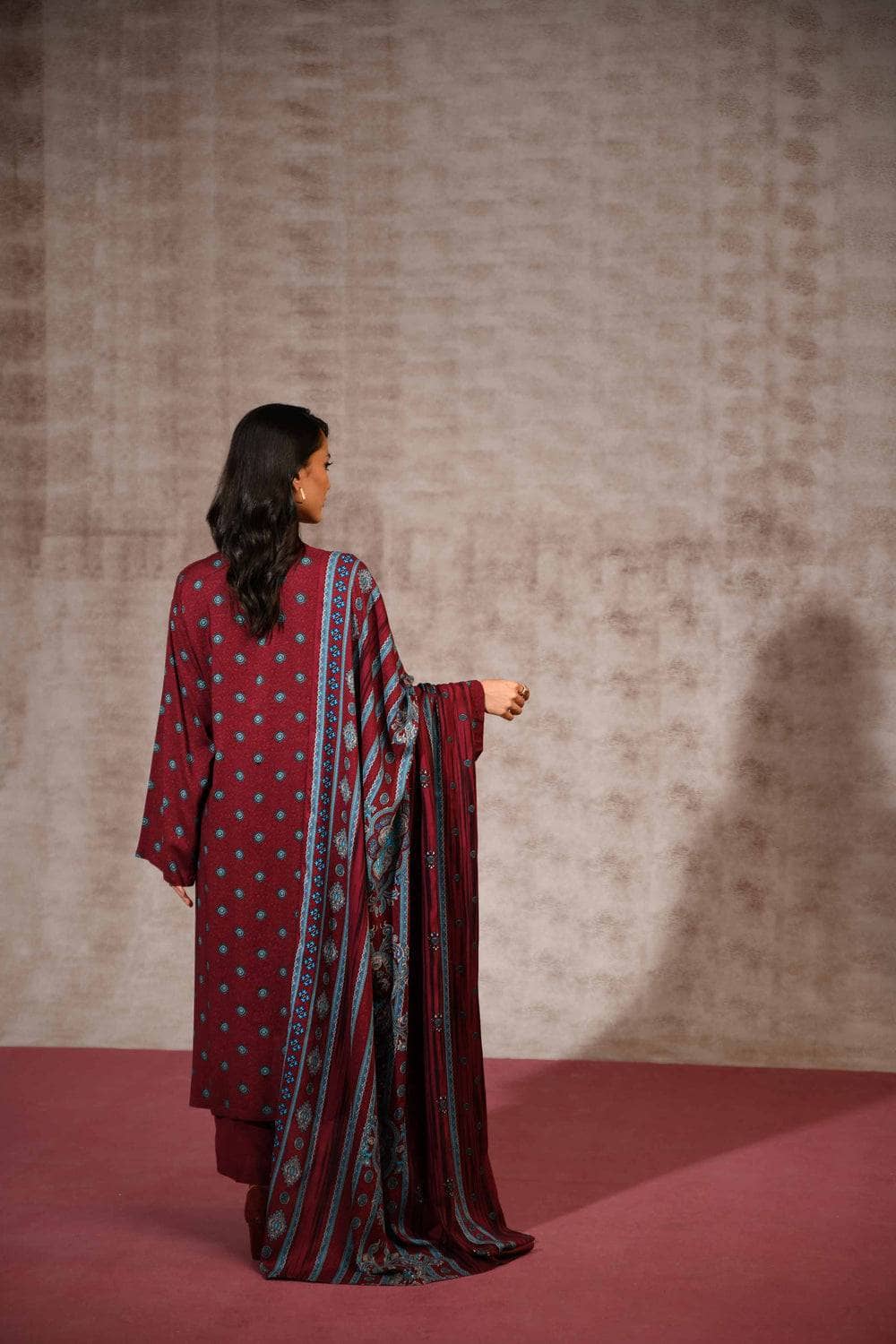 img_nishat_linen_awwal_boutique