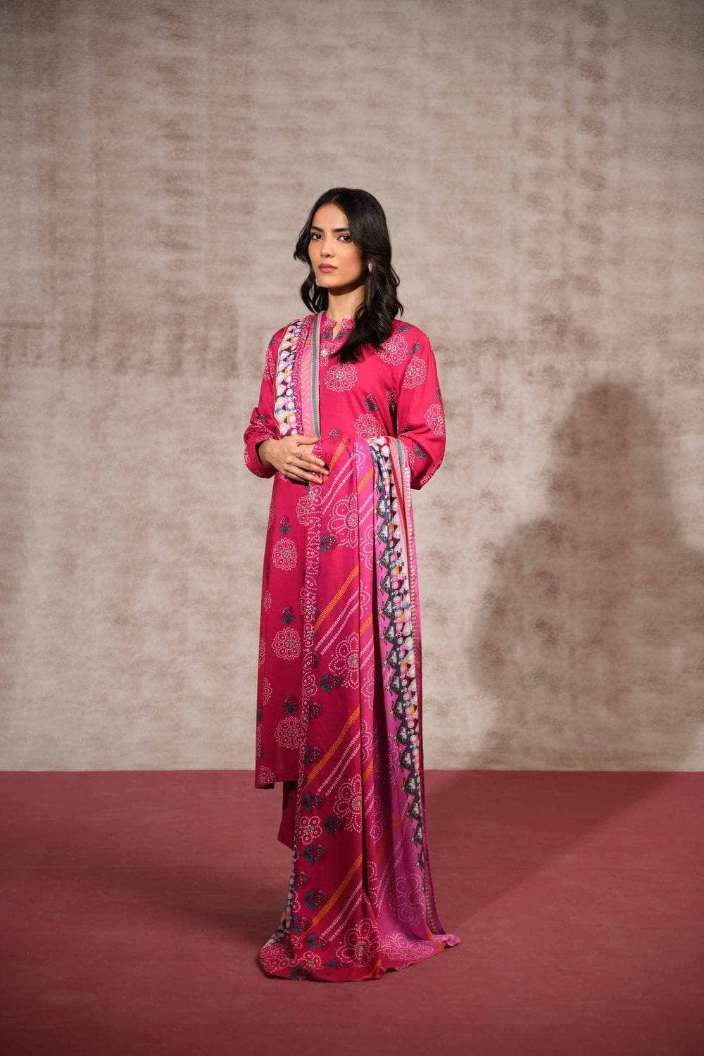 img_nishat_linen_awwal_boutique