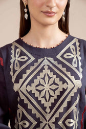 img_nishat_winter_24_awwal_boutique