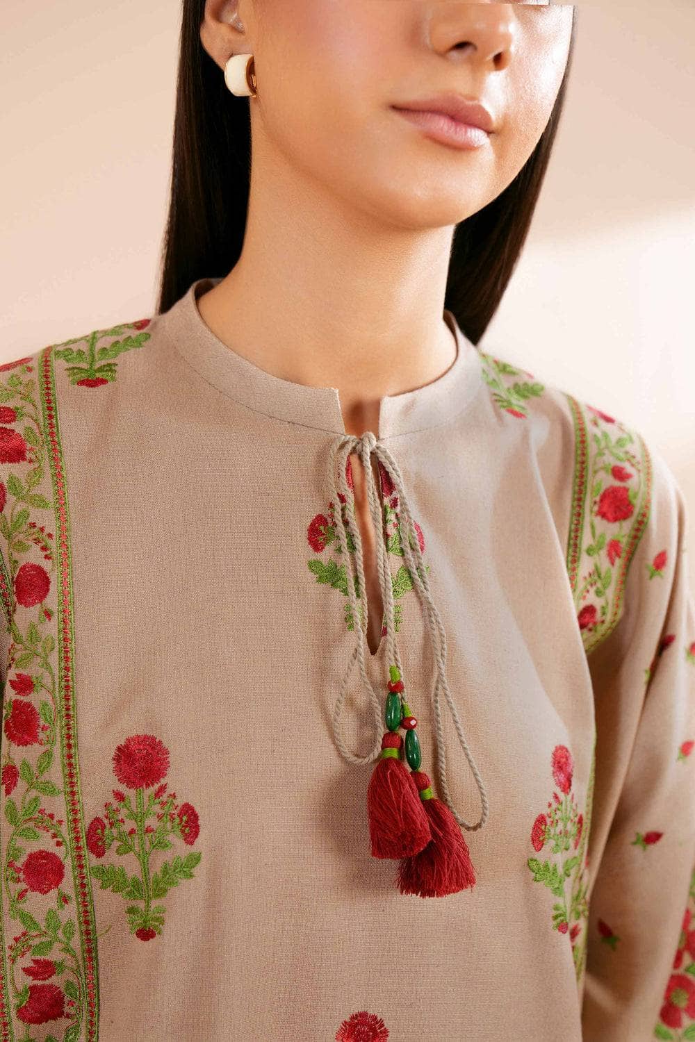 img_nishat_winter_24_awwal_boutique
