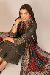 img_nishat_winter_24_awwal_boutique