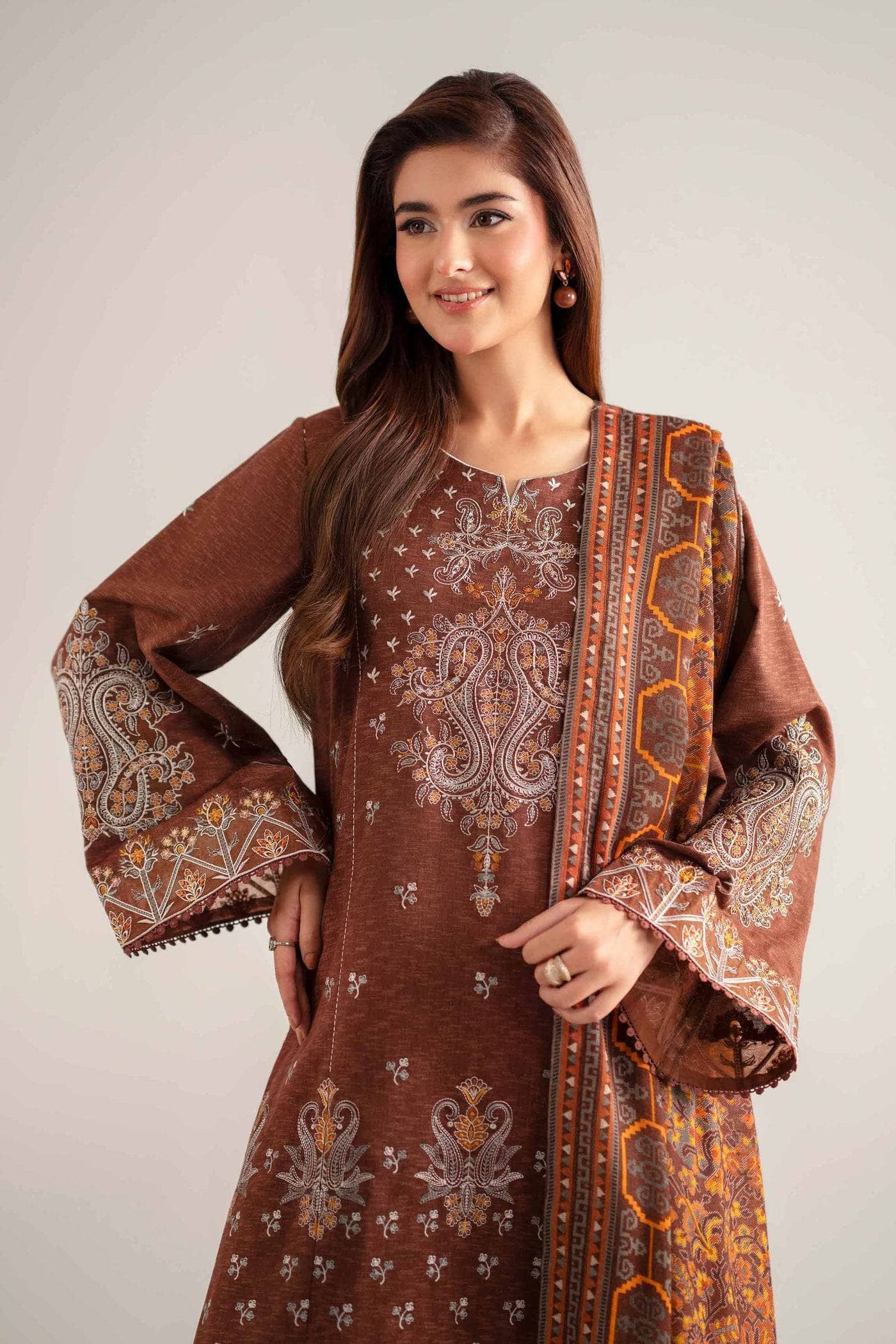 img_nishat_winter_awwal_boutique