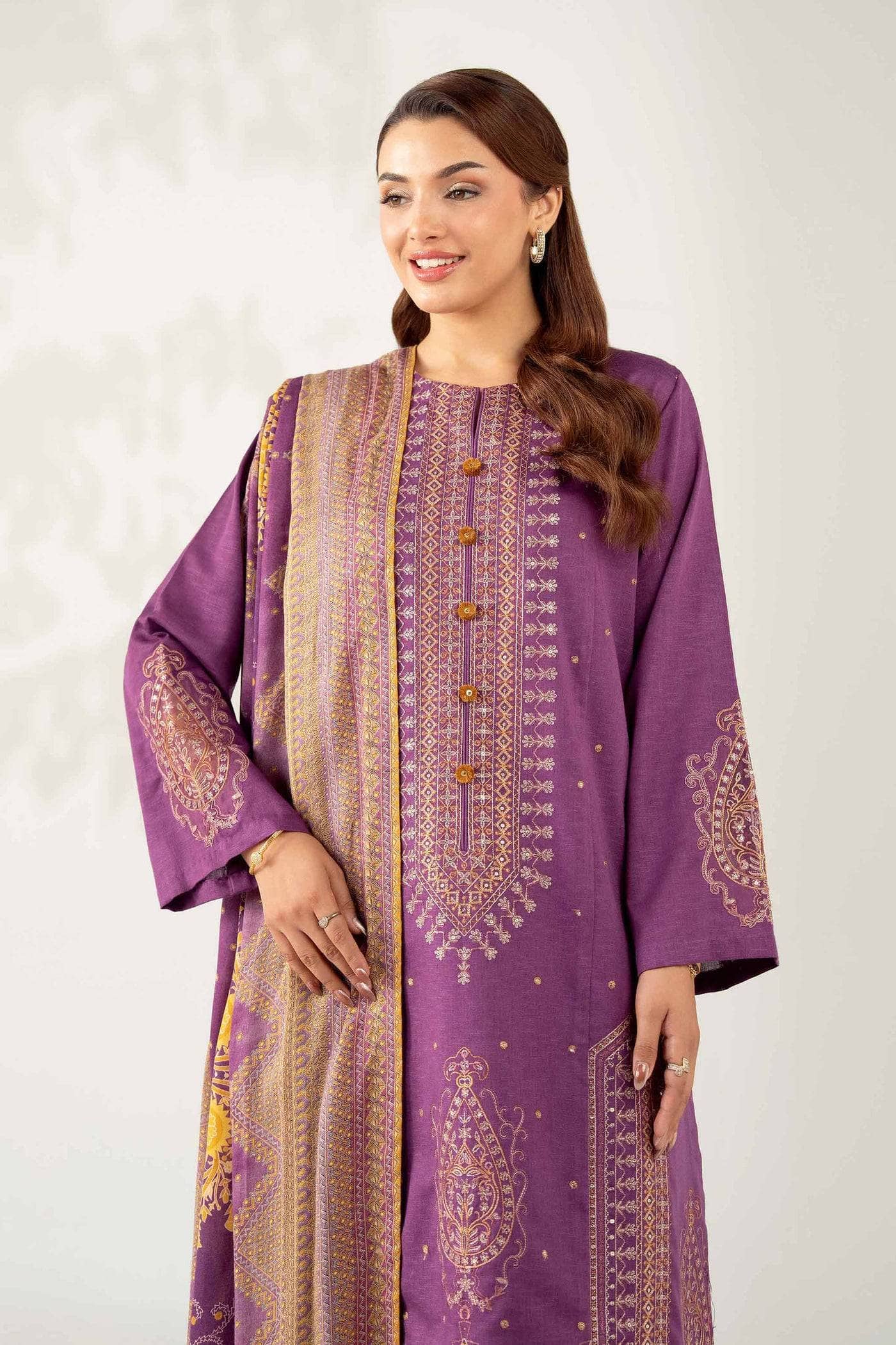 img_nishat_winter_awwal_boutique