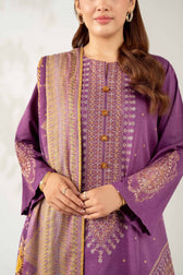 Nishat Winter 25/Digital Printed Embroidered Suit - 42502702/Karandi
