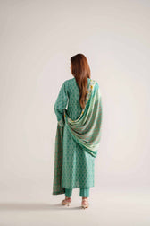 Nishat Winter 25/Digital Printed Embroidered Suit - 42502708/Karandi