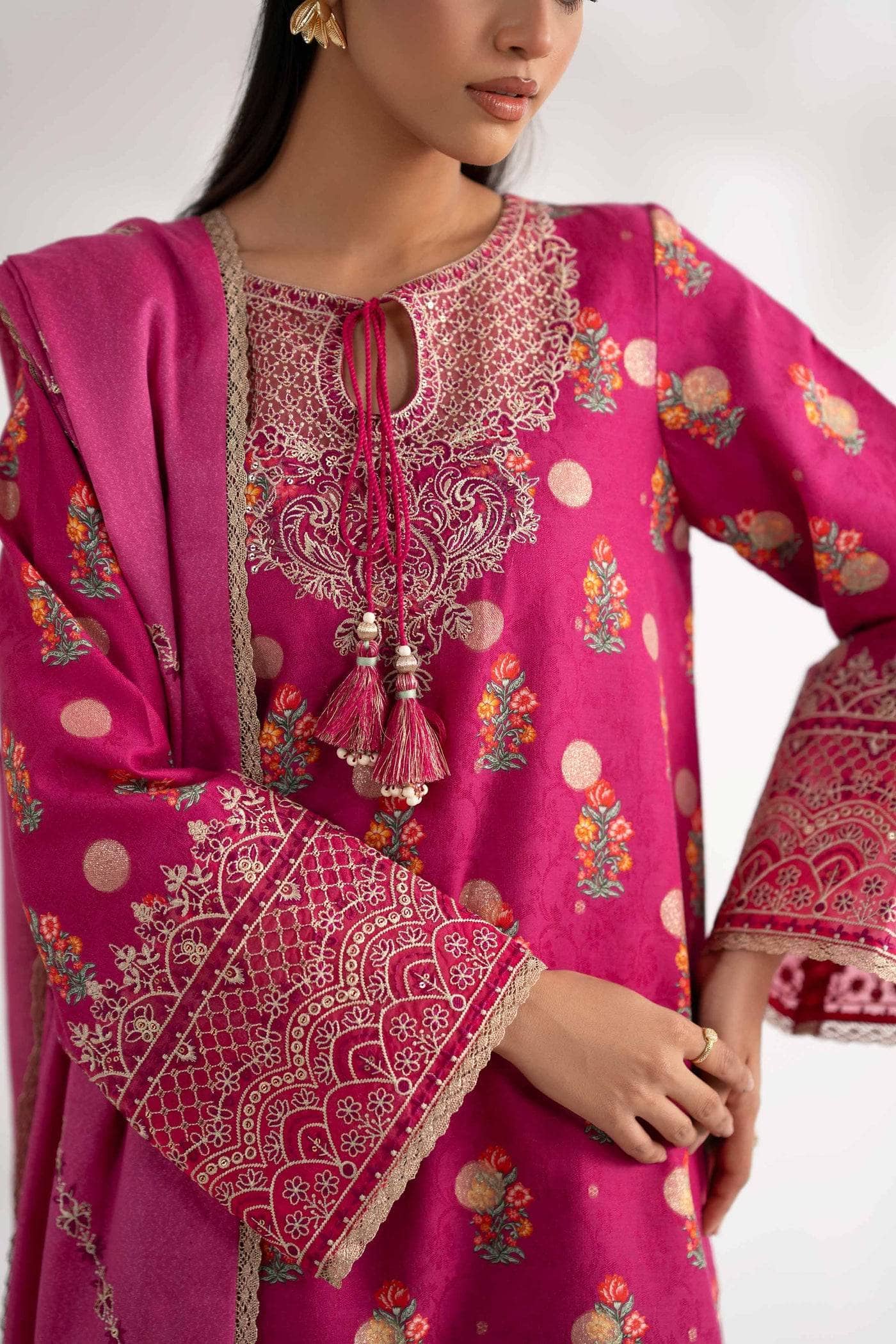 Nishat Winter 25/Digital Printed Embroidered Suit - 42502728/Karandi