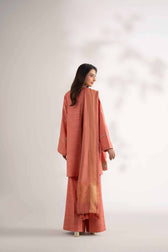 ing_nishat_winter_awwal_boutique