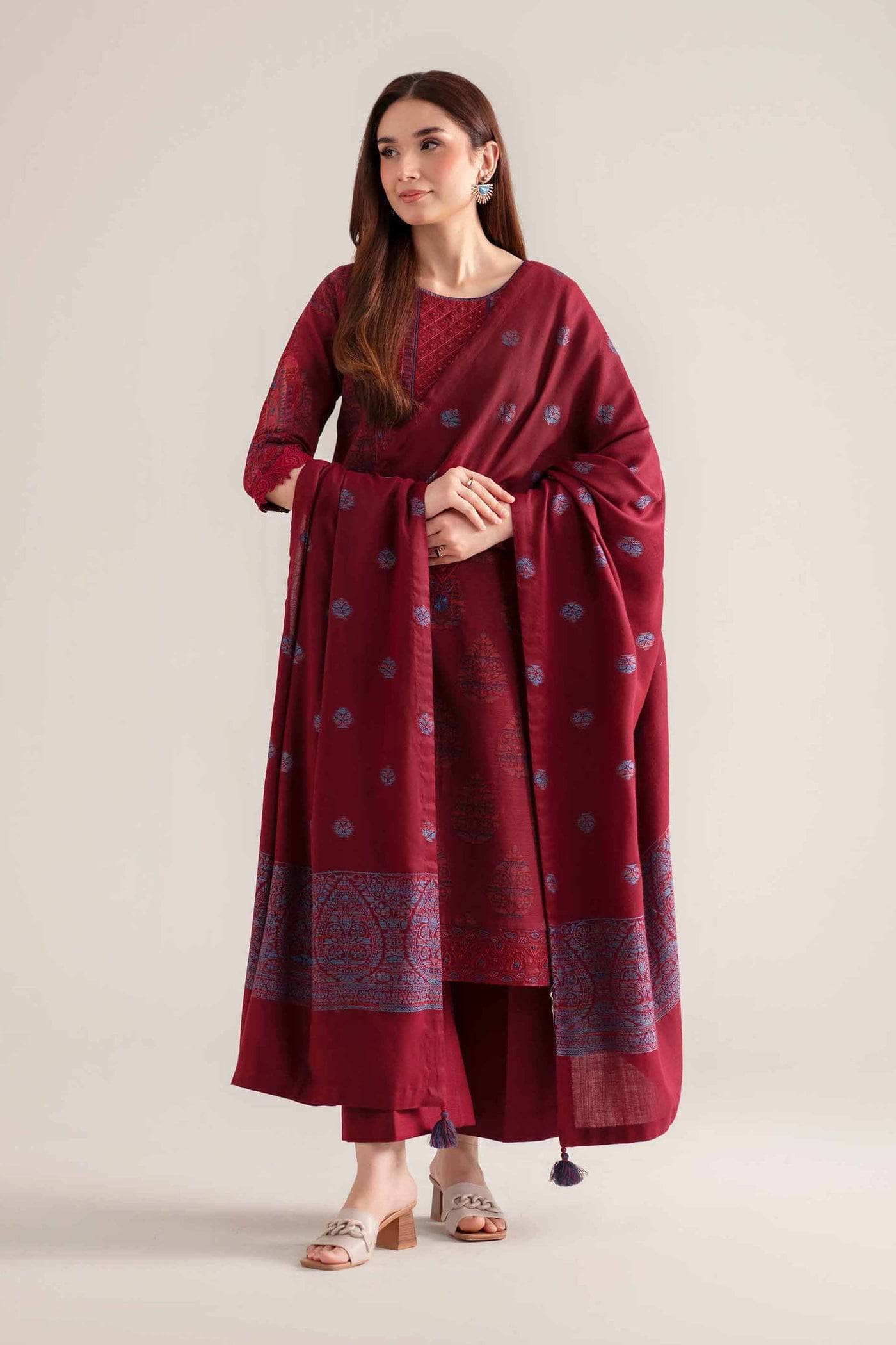 img_nishat_winter_awwal_boutique