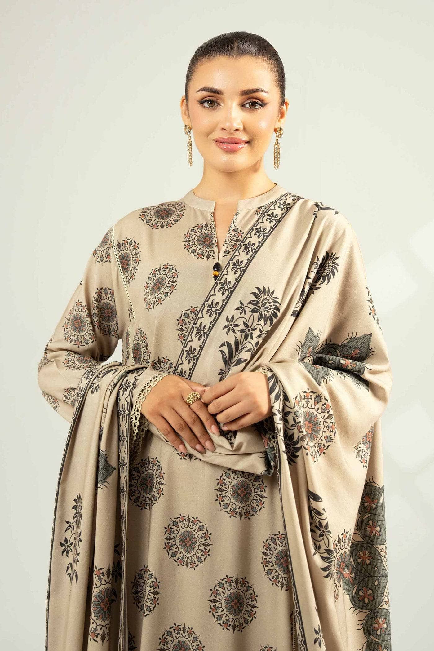 img_nishat_winter_awwal_boutique_awwal_boutique