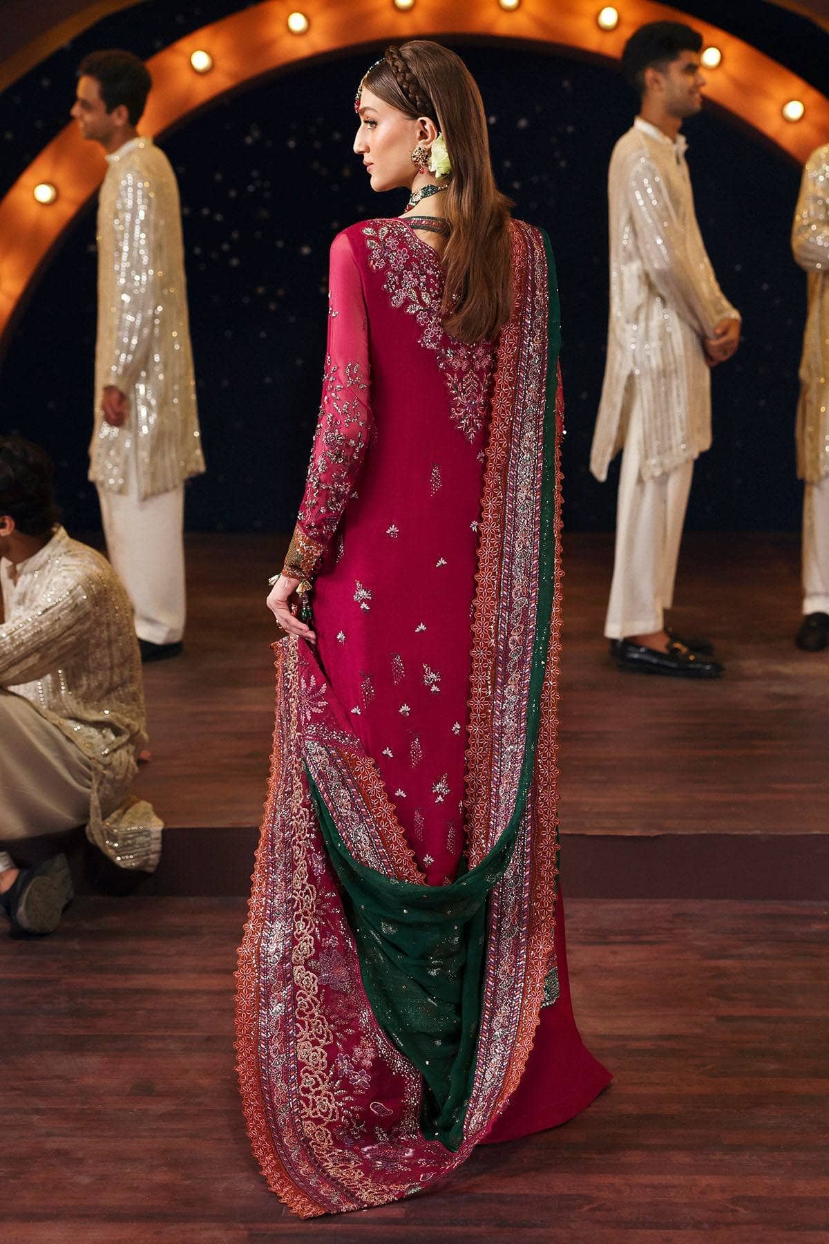 img_nureh_jhoomro_wedding_edition_awwal_boutique