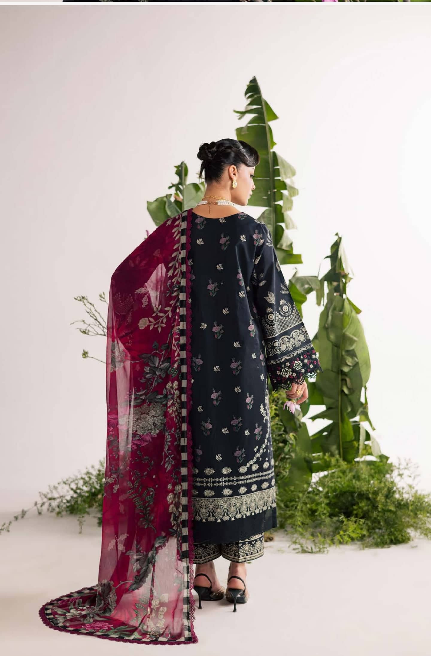 img_nureh_daily_delight_awwal_boutique