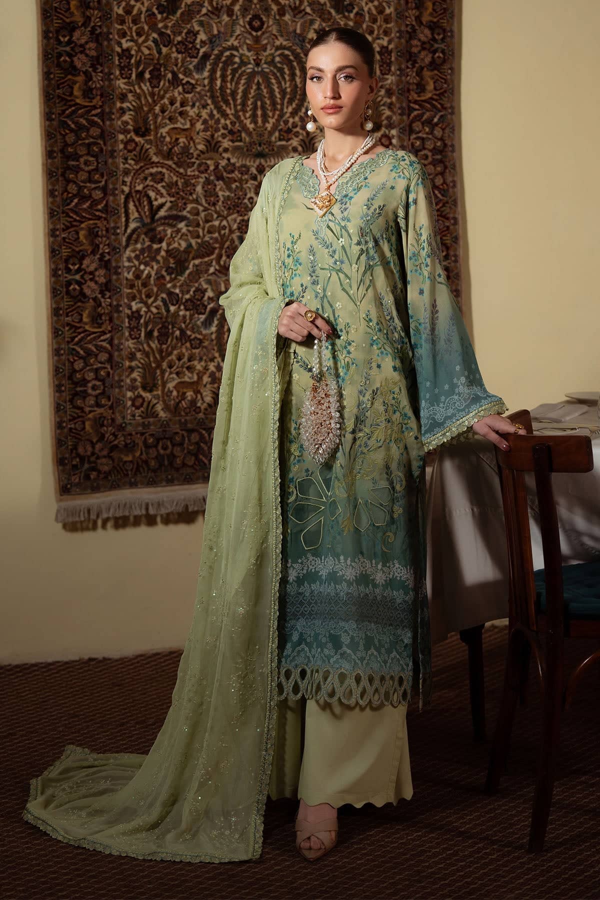 img_nureh_maya_swiss_lawn_awwal_outique