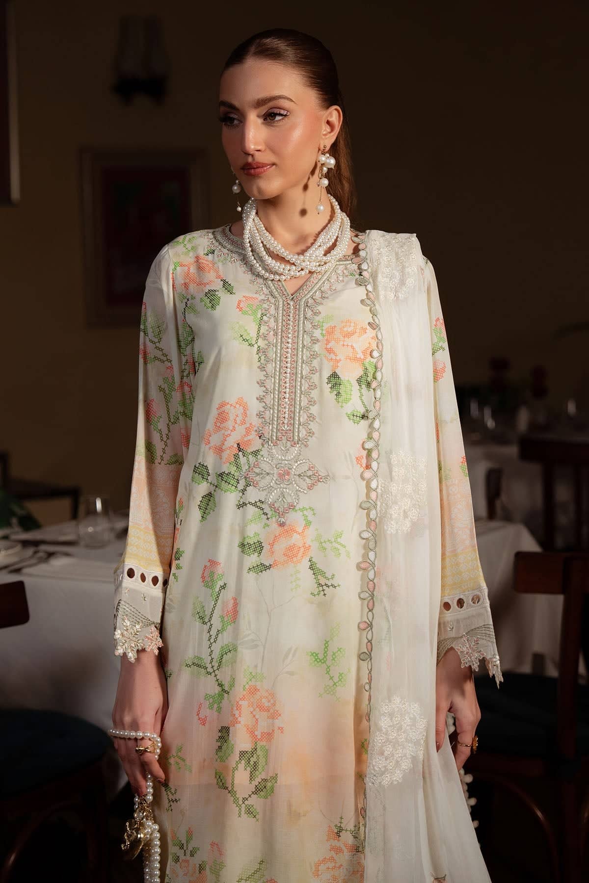 Nureh Maya Swiss Lawn 26/NS 163/Embroideried Chiffon Dupatta