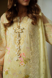 img_nureh_maya_swiss_lawn_awwal_boutiue
