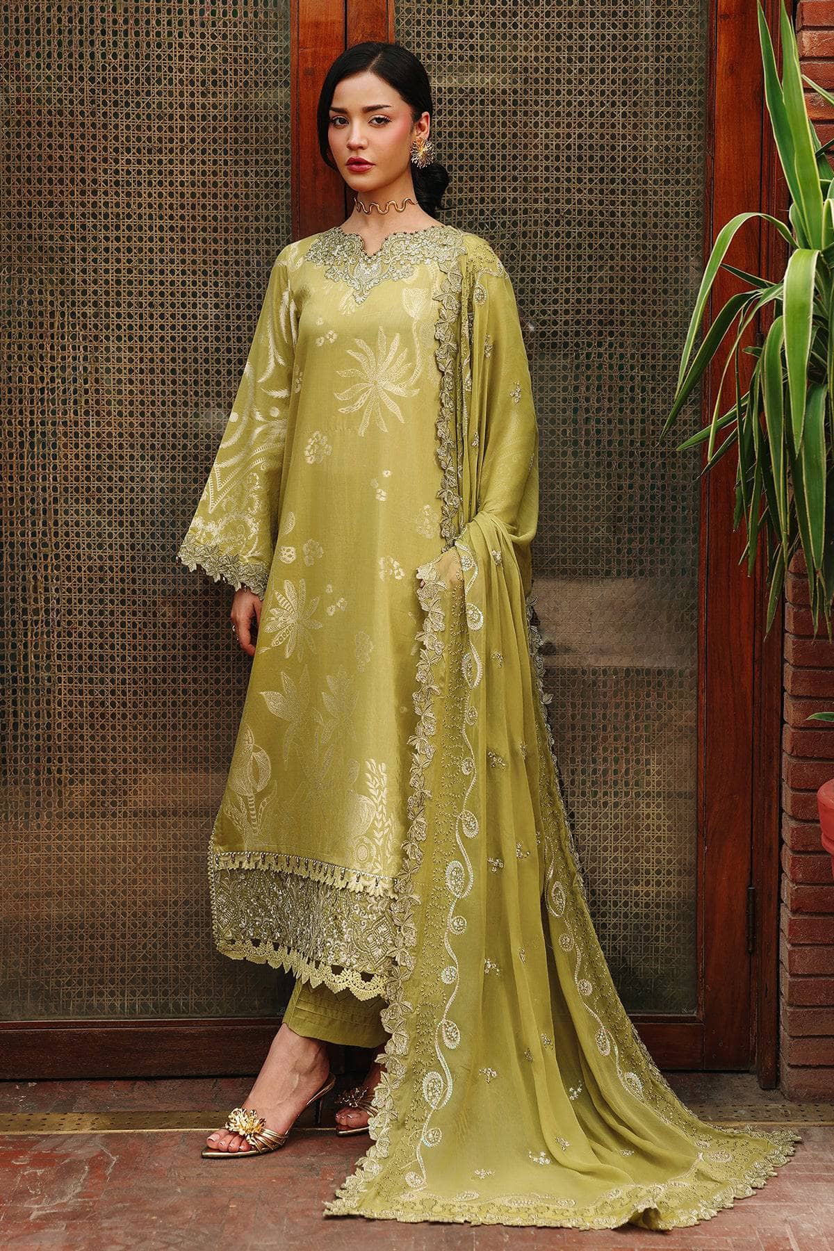 img_nureh_maya_jacquard_awwal_boutique