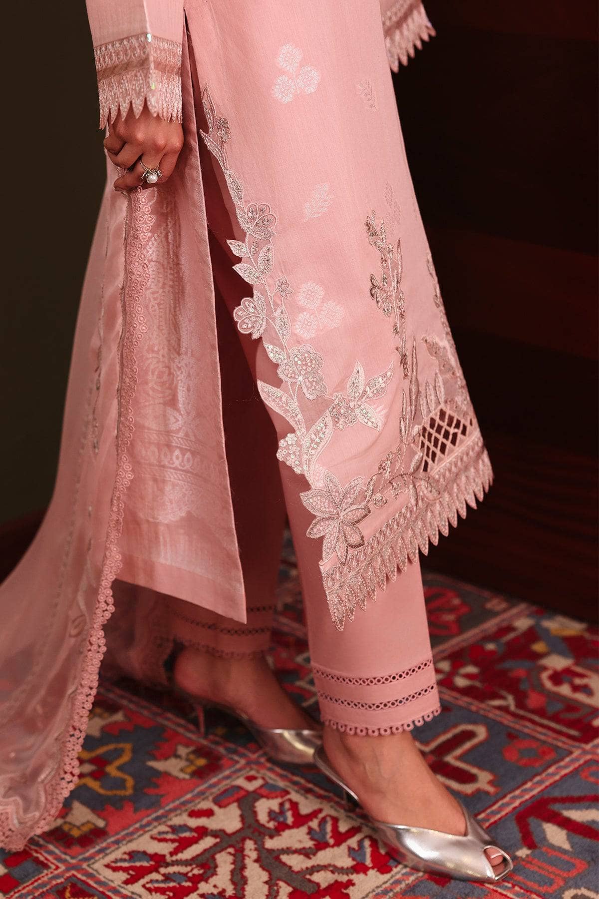 img_nureh_maya_jacquard_awwal_boutique