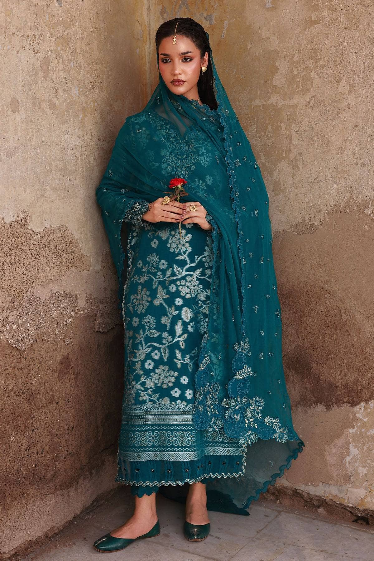 img_nureh_maya_jacquard_awwal_boutique