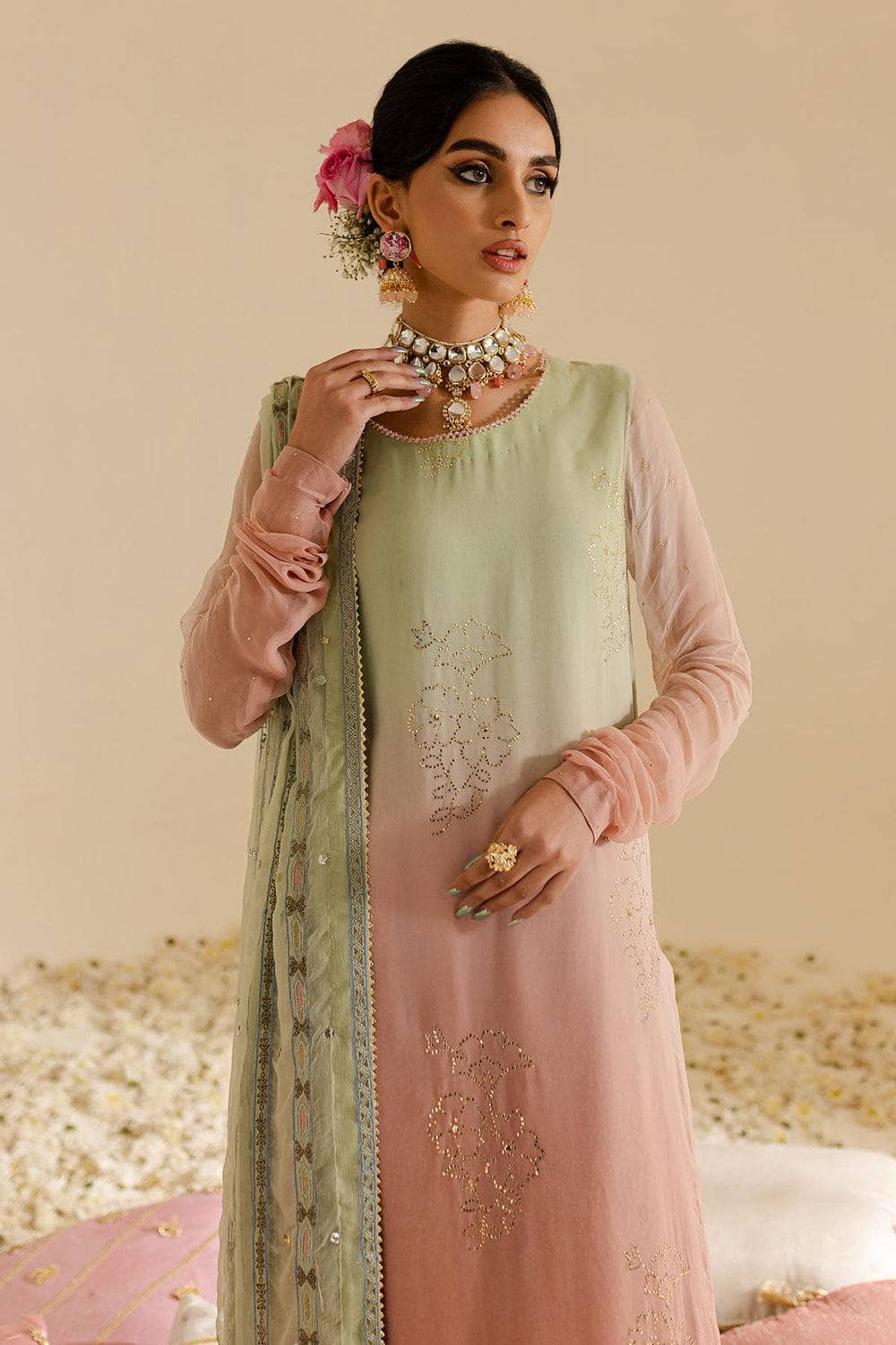img_nureh_mukeshkari_awwal_boutique