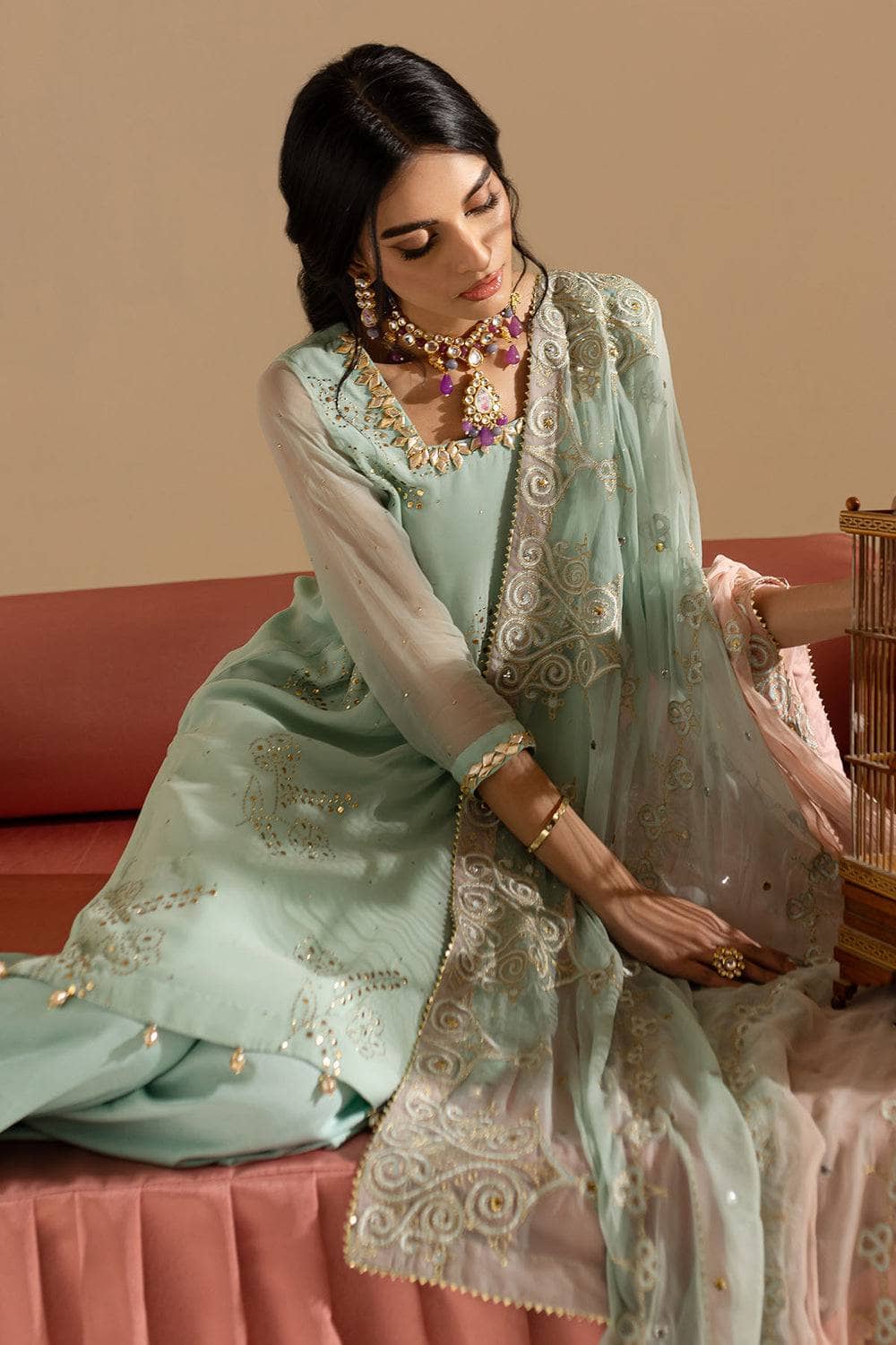 img_nureh_mukesh_awwal_boutique