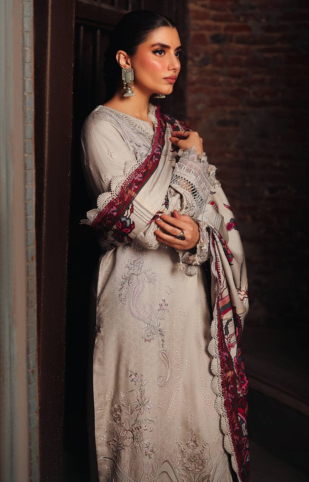 img_nureh_maya_linen_awwal_boutique