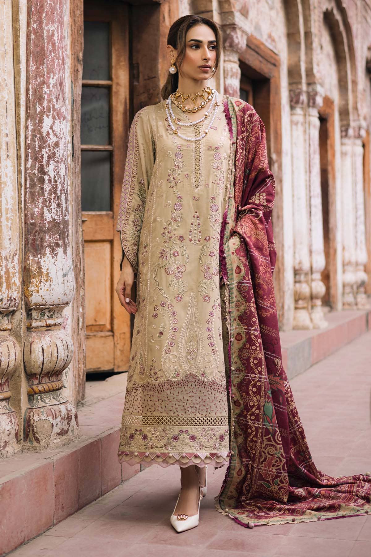 Nureh Maya Linen 25/NW 101