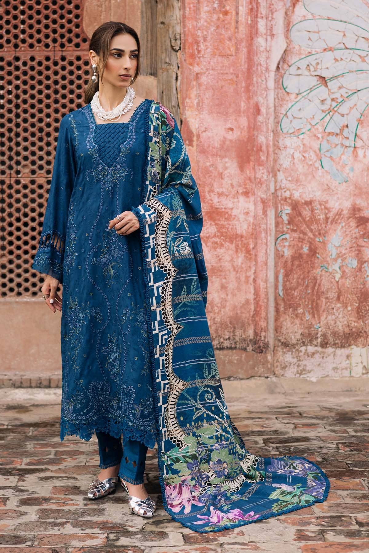 img_nureh_maya_linen_awwal_boutiue