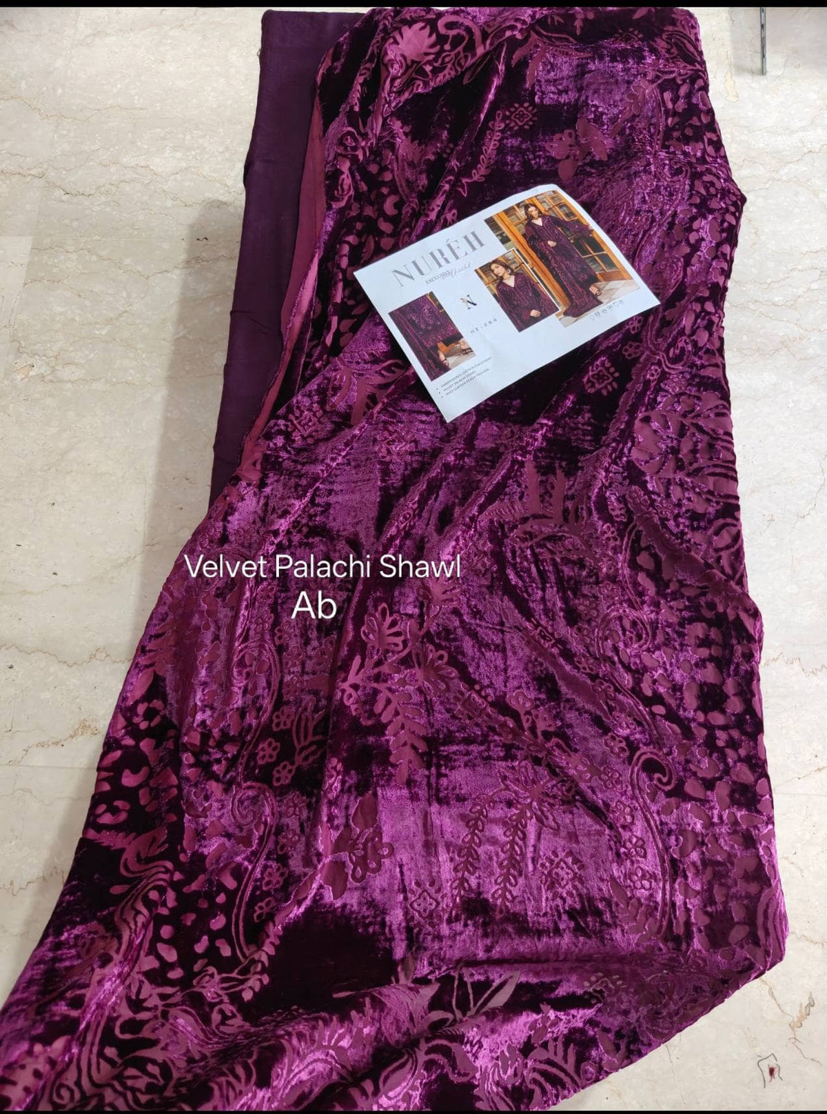 img_nureh_exclusives_velvet_palachi_shawl_awwal_boutique