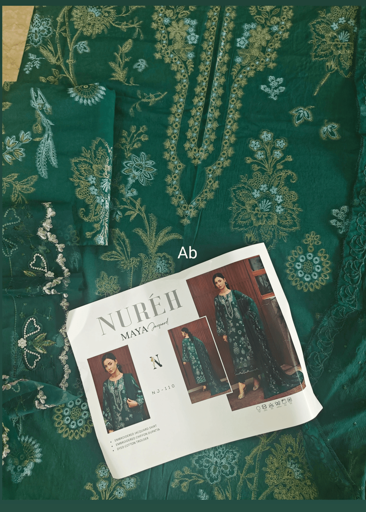 img_nureh_maya_jacquard_awwal_boutique