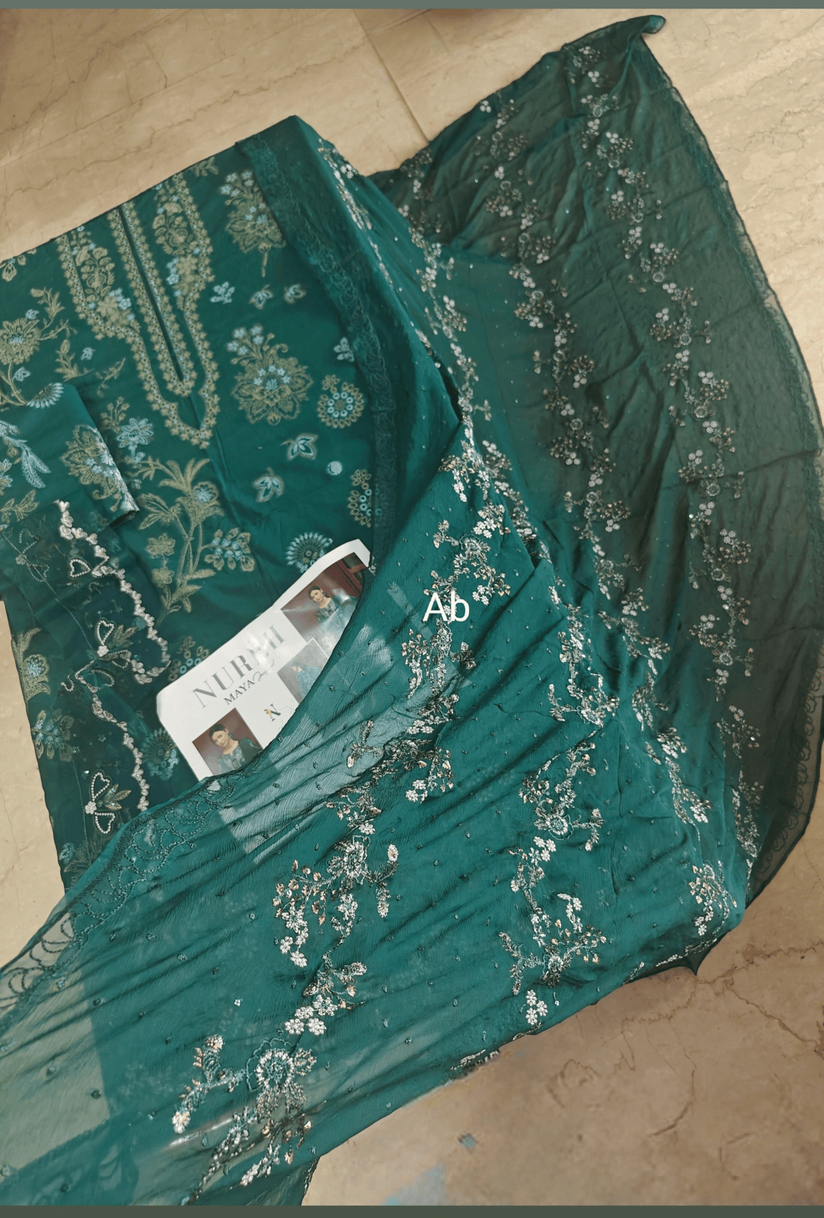 Open Pics\Nureh Maya Jacquard 26/NJ- 110