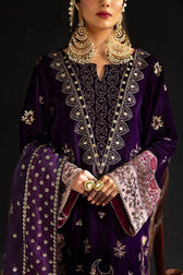 img_nureh_velvet_awwal_boutique