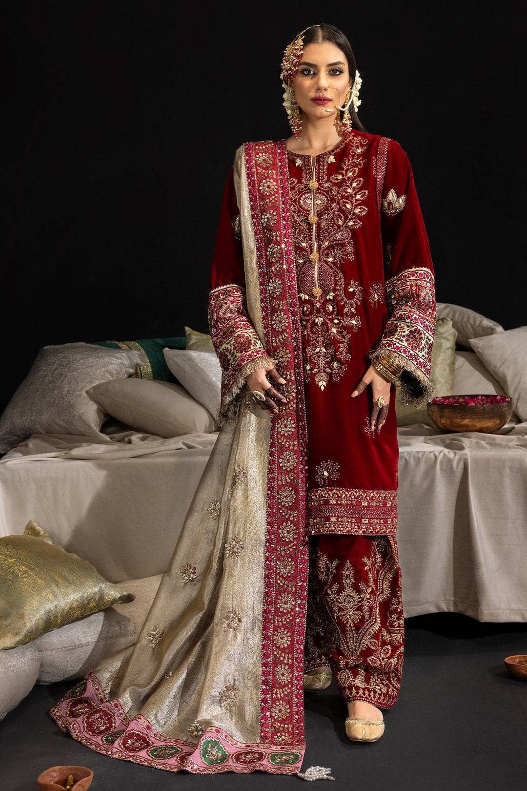 img_nureh_velvet_awwal_boutique