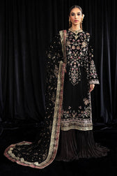 img_nureh_maya_velvet_awwal_boutique