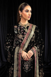 img_nureh_maya_velvet_awwal_boutique