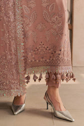 img_nureh_karandi_luxury_winter_formals_awwal_boutique