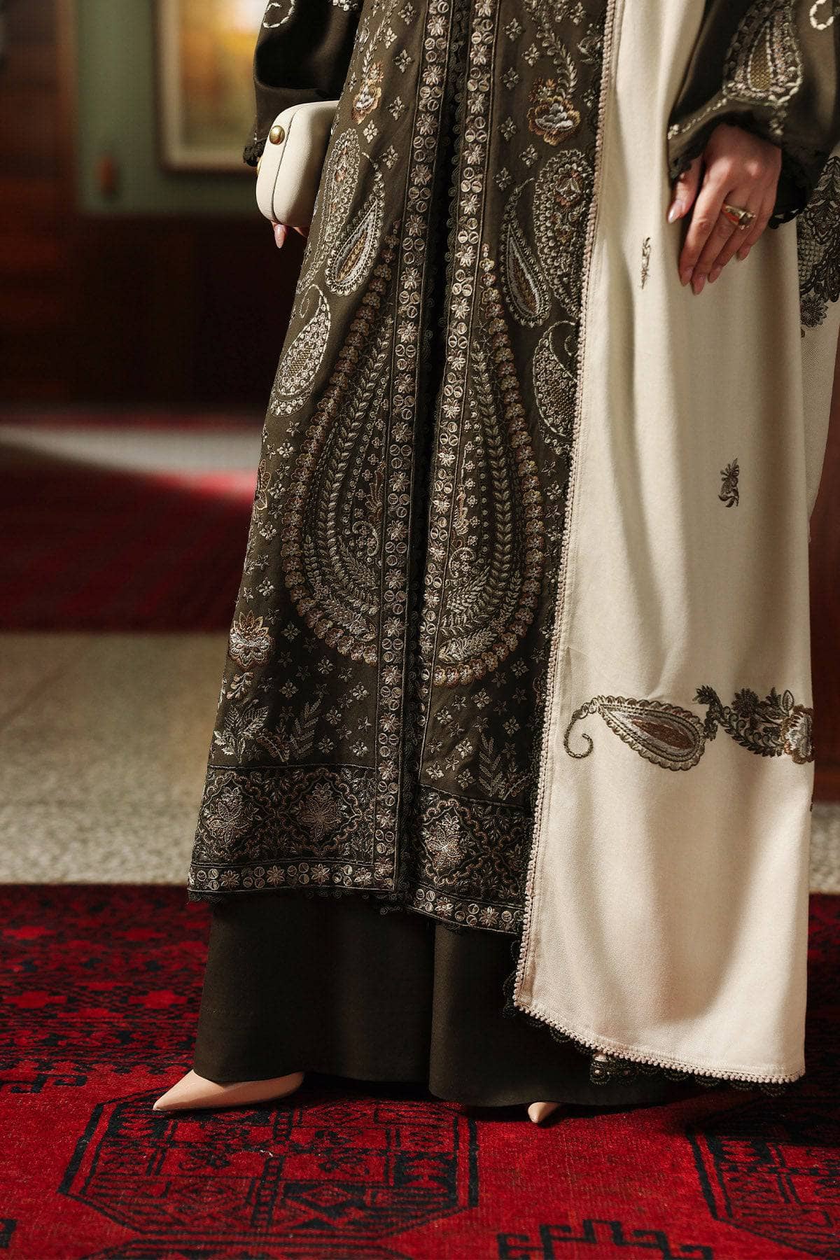 img_nureh_exclusive_shawl_collection_awwal_boutique