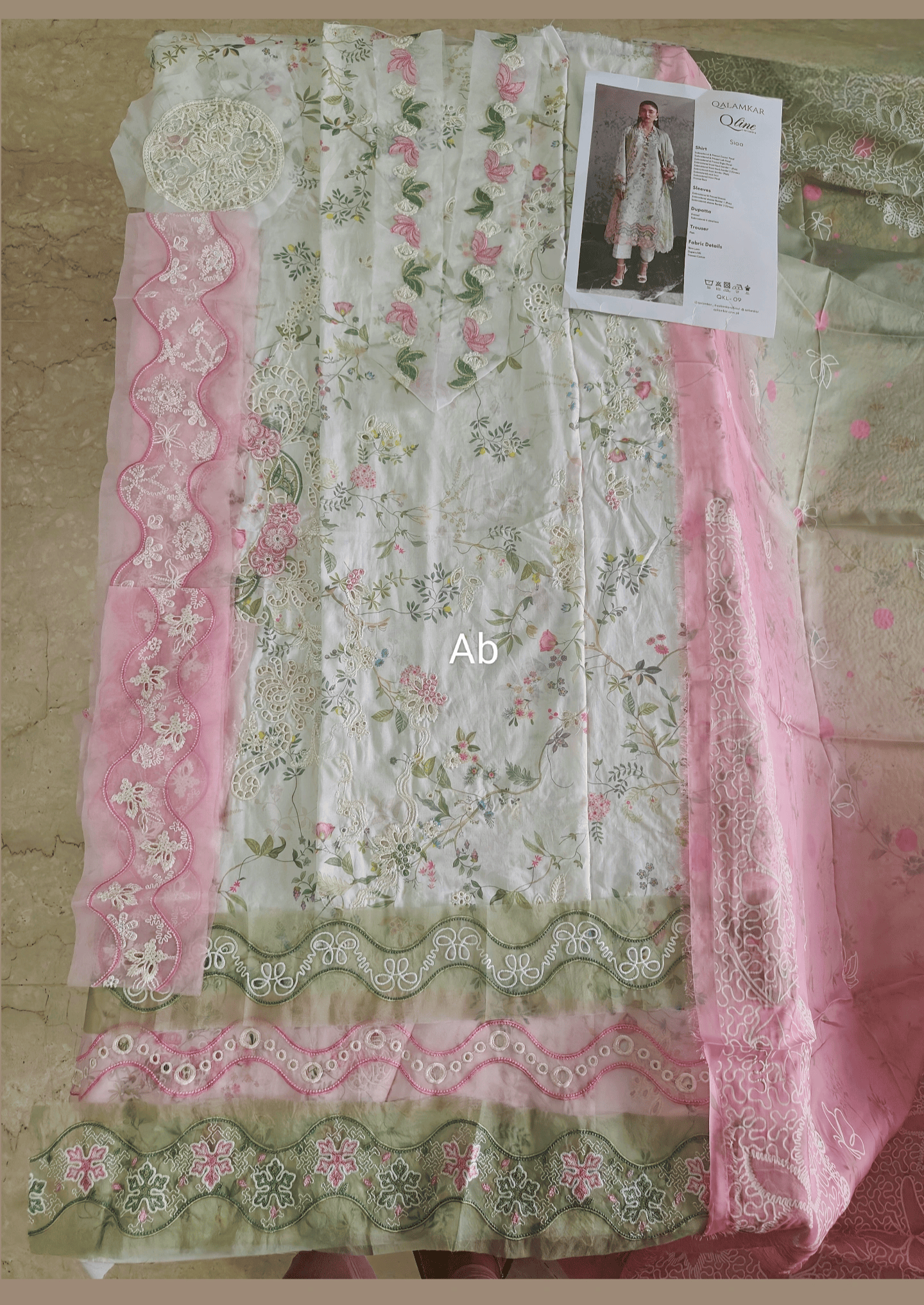 Open pic Sale‼️Qalamkar Q Line 26/QKL-09 SIAA