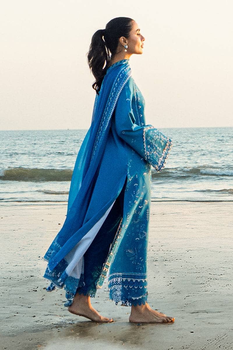 img_qalamkar_luxury_sahil_lawn_23_awwal_boutique