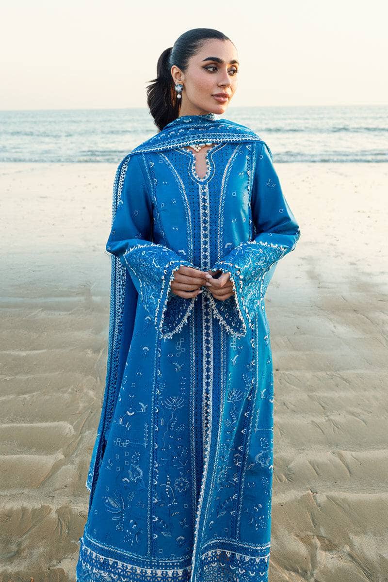 img_qalamkar_luxury_sahil_lawn_23_awwal_boutique