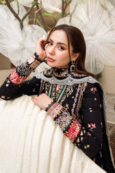 img_qalamkar_luxury_sahil_lawn_23_awwal_boutique
