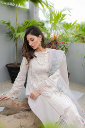 img_qalamkar_q_line_24_awwal_boutique