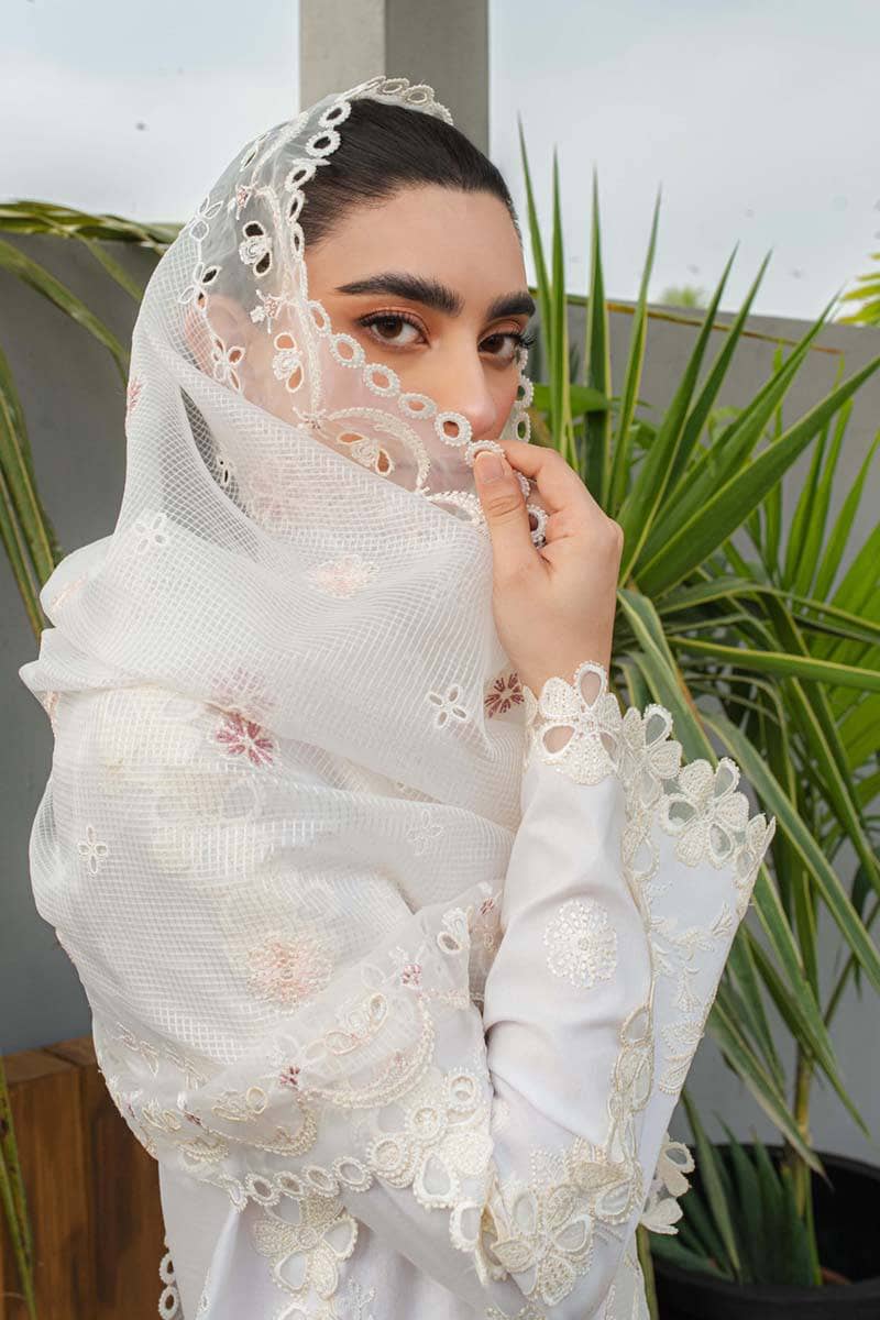 img_qalamkar_q_line_24_awwal_boutique
