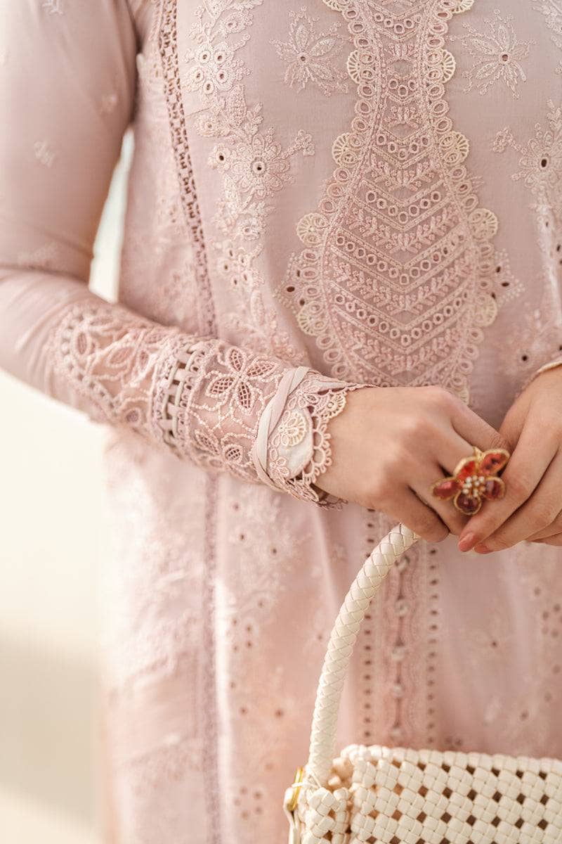 img_qalamkar_luxury_sahil_lawn_25_awwal_boutique