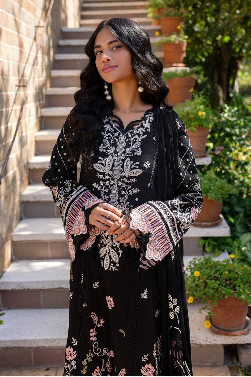 img_qalamkar_q_line_linen_awwal_boutique