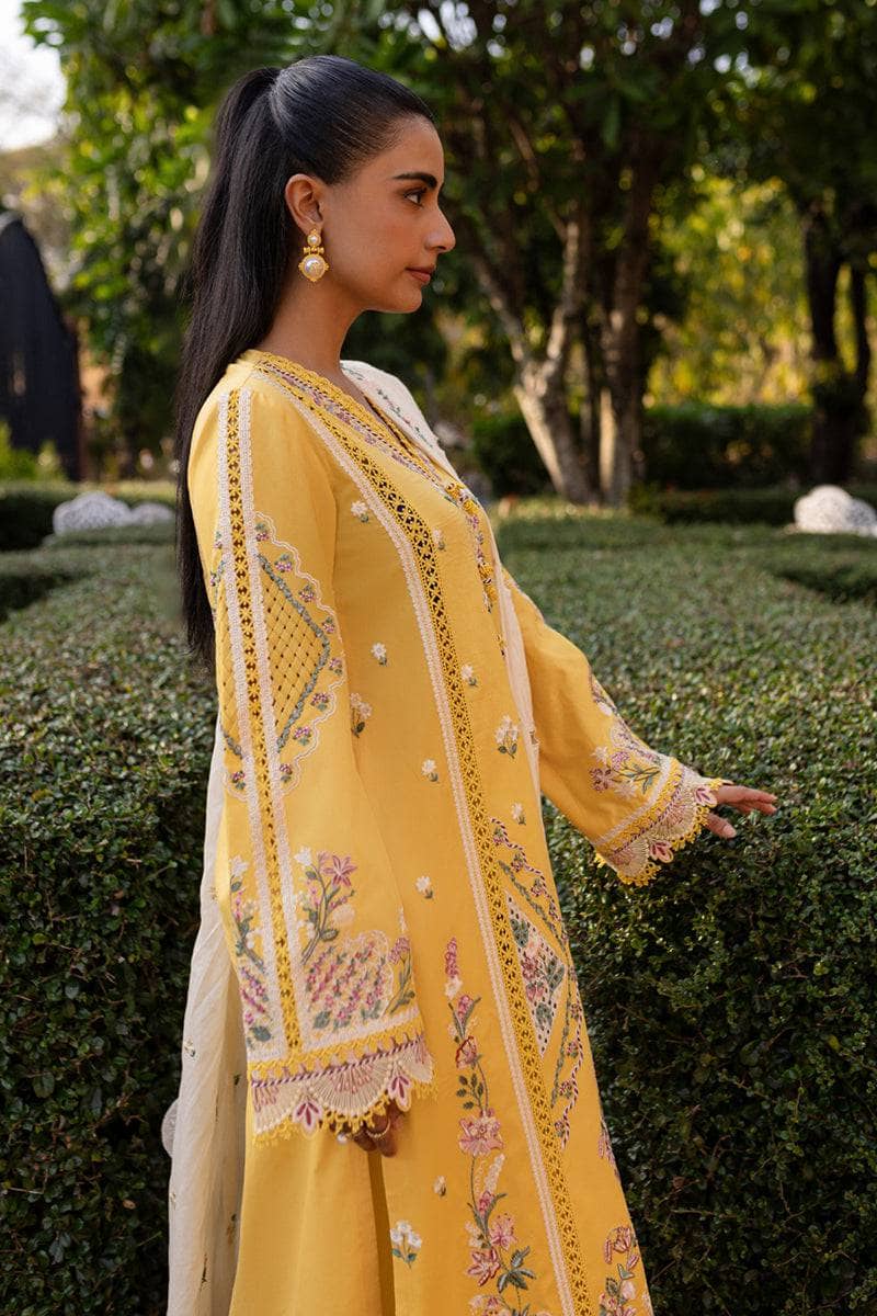 img_qalamkar_q_line_linen_awwal_boutique
