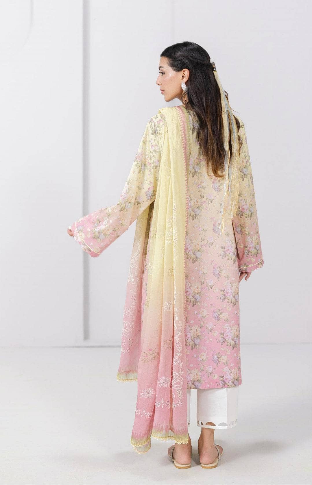 img_qalamkar_q_print_awwal_boutique