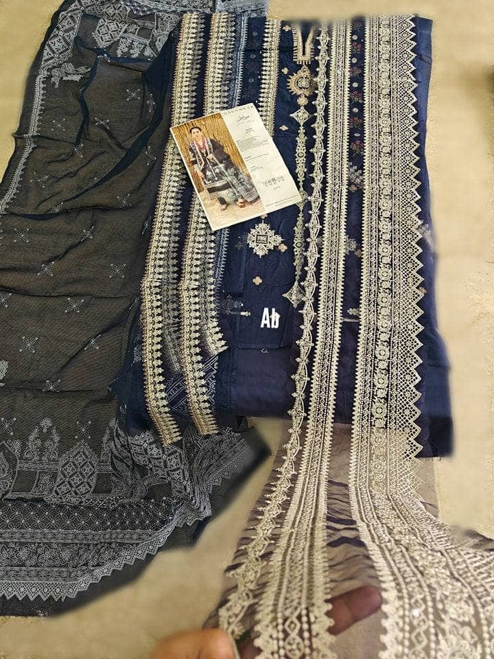 img_open_pic_mushq_velevt_awwal_boutique