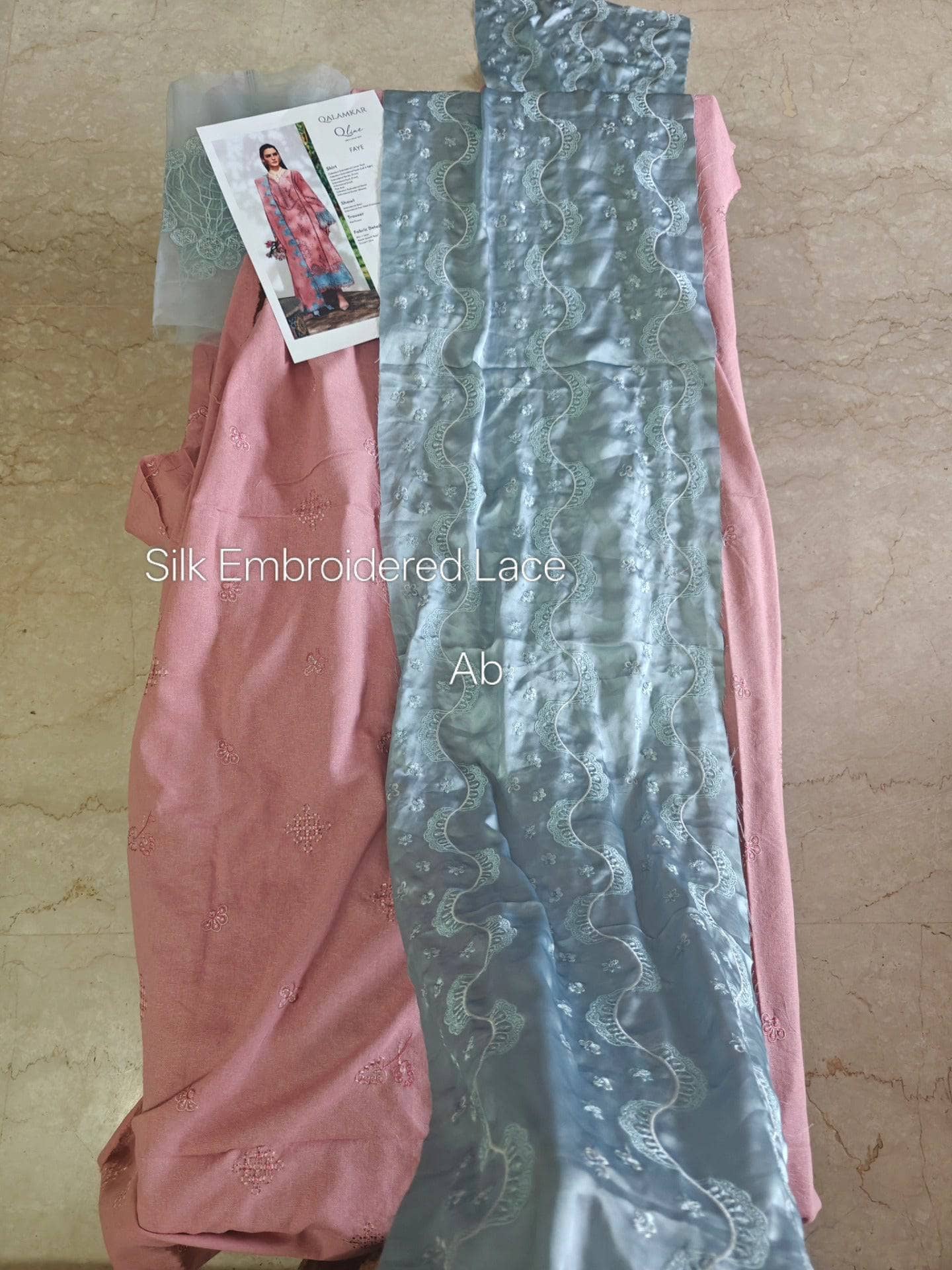 Open Pic/Qalamkar Q Line Linen 25/Faye/KL 10