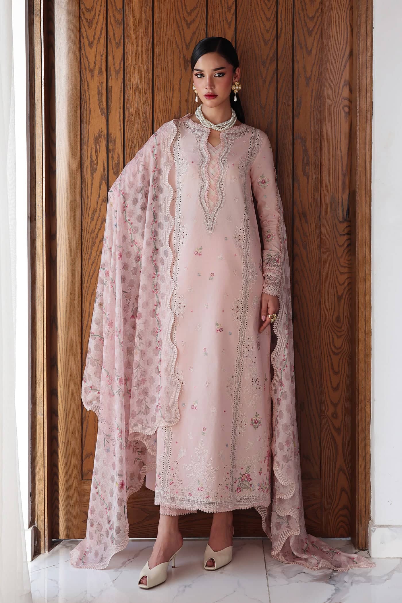 img_qalamar_q_line_awwal_boutique